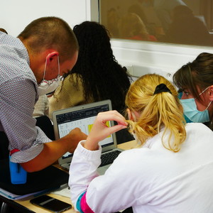 Cours de modélisation pour les étudiants en première année d'apprentissage.