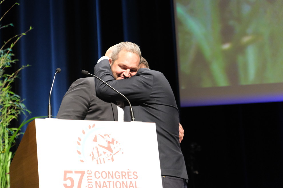 Moment d'émotion lors du discours de remerciement.