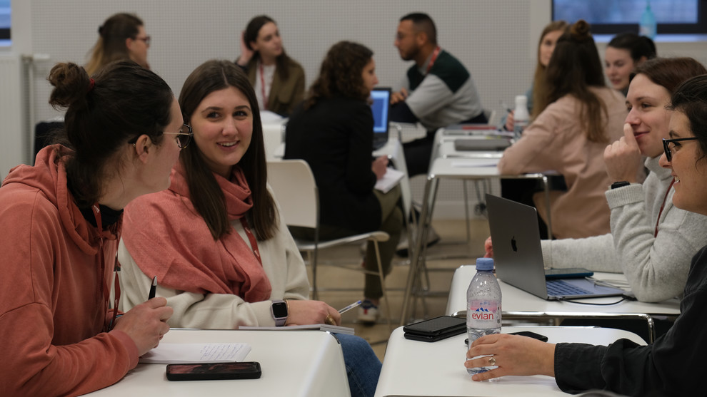 Groupe de travail lors de la session RGA organisée par le syndicat Jeunes Agriculteurs.